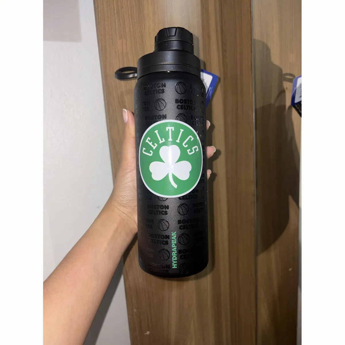 Nice bottle, handle small